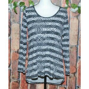 LulaRoe Ladies Black And White Blouse Top Size S 3/4 Sleeve Stretch
